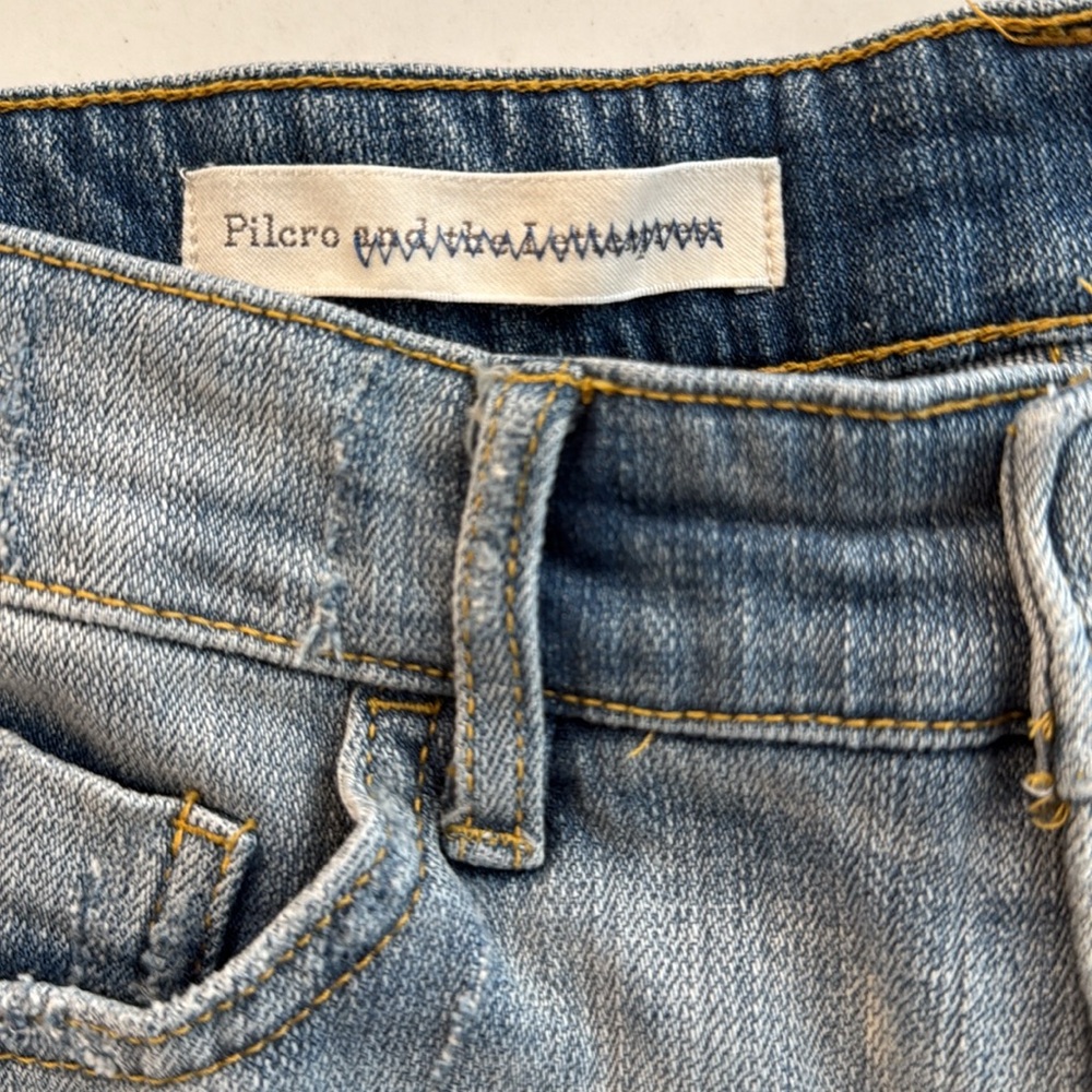 Anthropologie Pilcro Hyphen High-Rise Embroidered
Shorts Size 26 - Picture 7 of 17